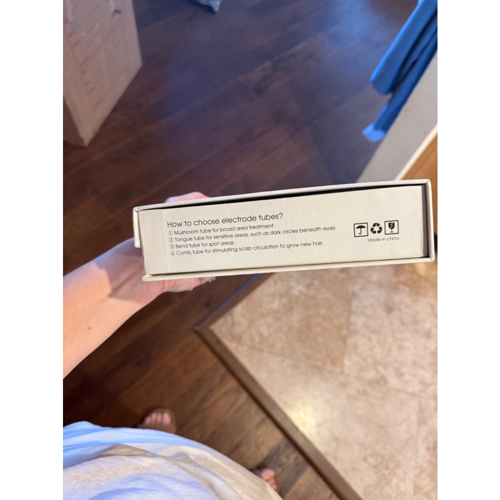 Signstek Facial frequency Machine, Beauty, Skin Care, White - Picture 3 of 6